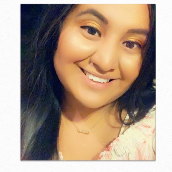dee_reyna